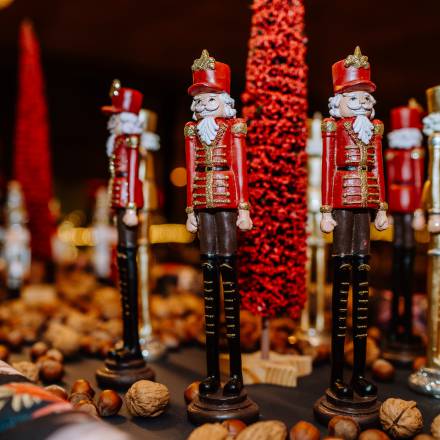 Eat, Drink & Be merry: X-Mas Partys im Eibsee Hotel Symbolfoto