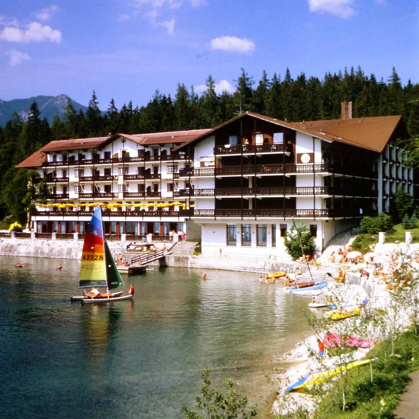 Die Neueröffnung in 1977: Auf ein Neues - Hotel Eibsee