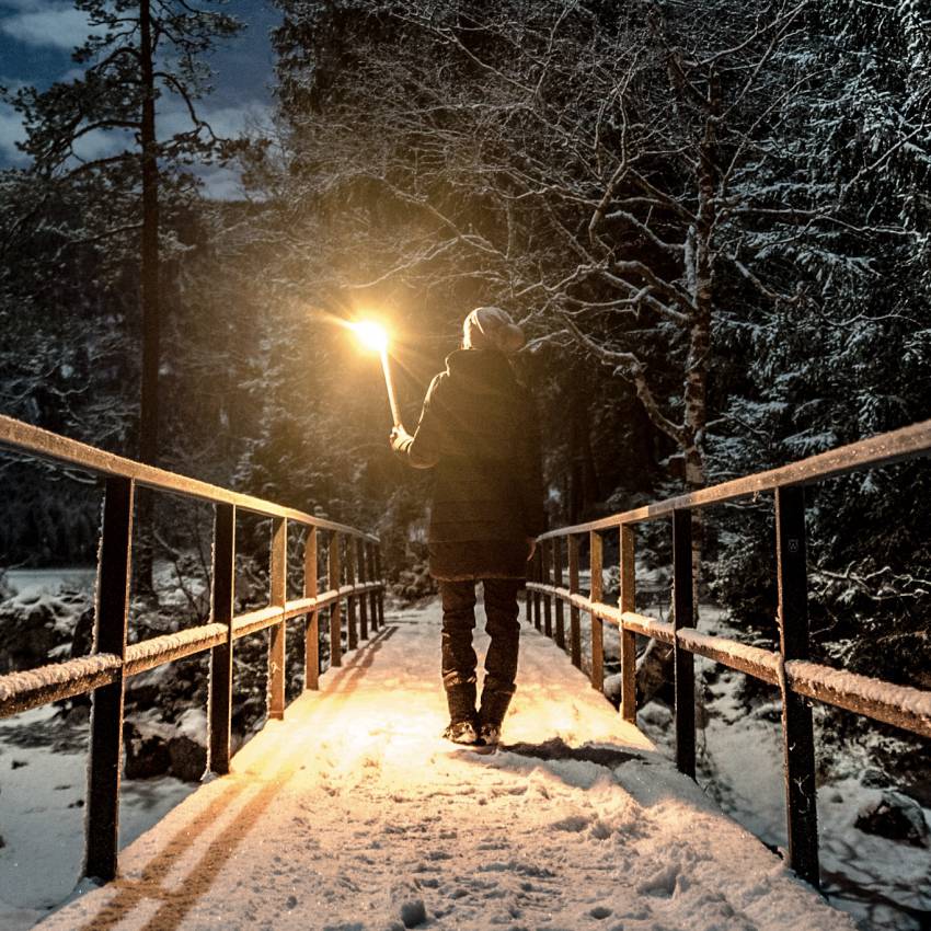 Torchlight hikes in the snow: Hiking with a wow effect - Hotel Eibsee
