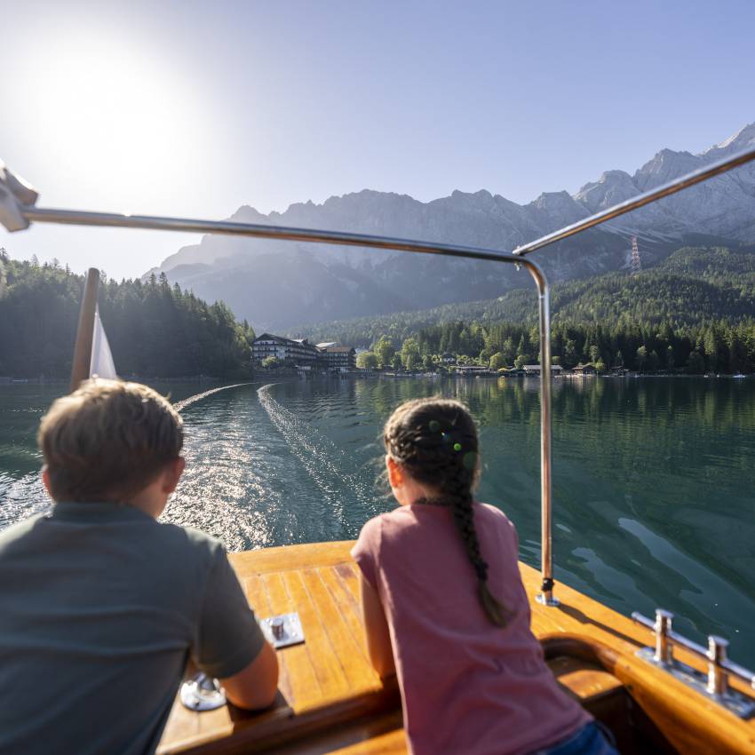 Weekly boat trip: With the “Reserl” boat - Hotel Eibsee
